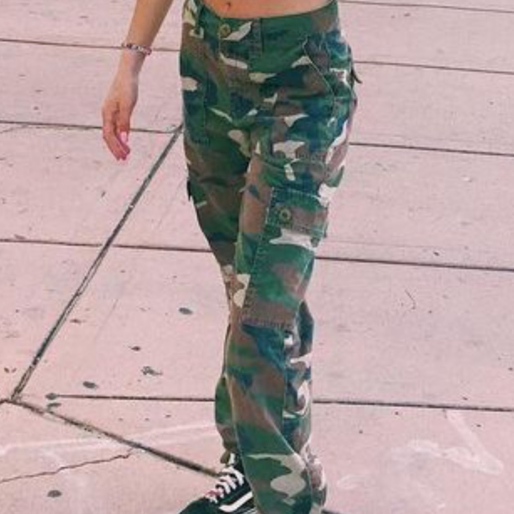 Urban Outfitters Camo Pants!!! Size Small